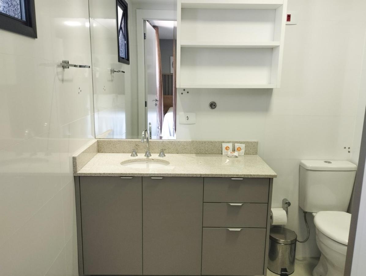 Home Studio - Apartamento Central - Ayn026 กูรีตีบา ภายนอก รูปภาพ